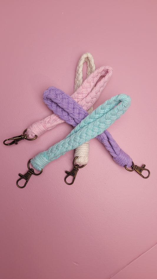 Sleutelhanger macrame wit