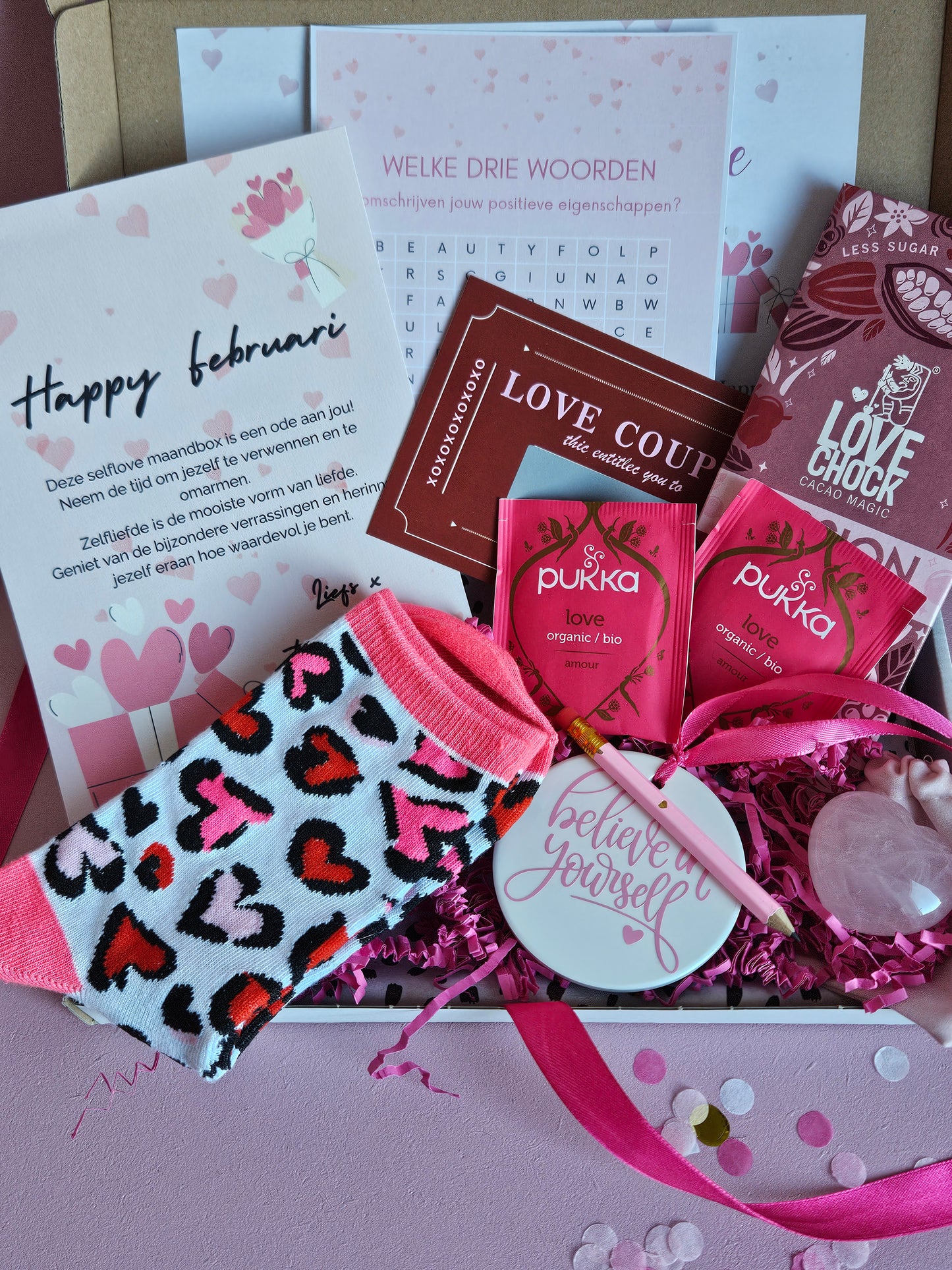 Happy mail club