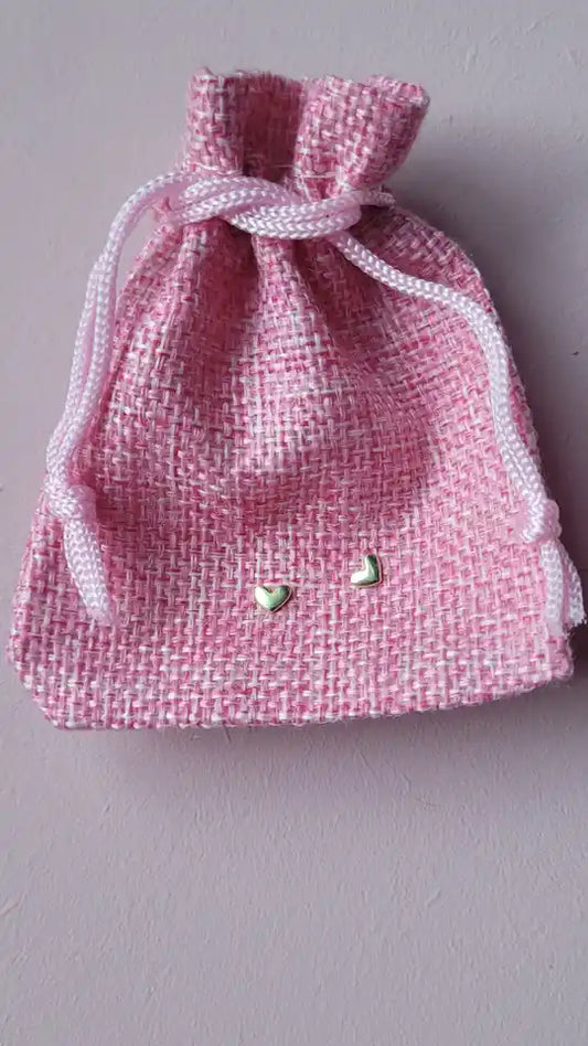 Goudkleurige hartjes oorbellen