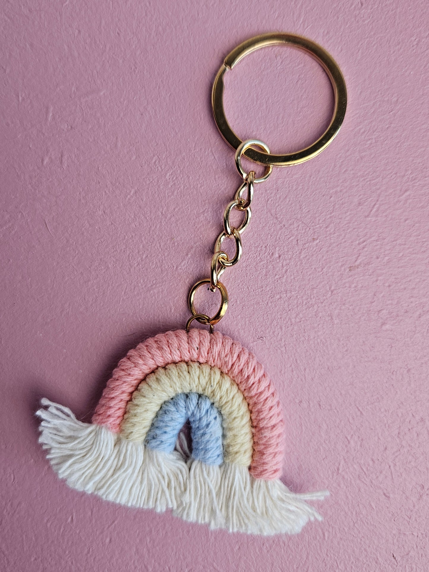 Lila sleutelhanger regenboog