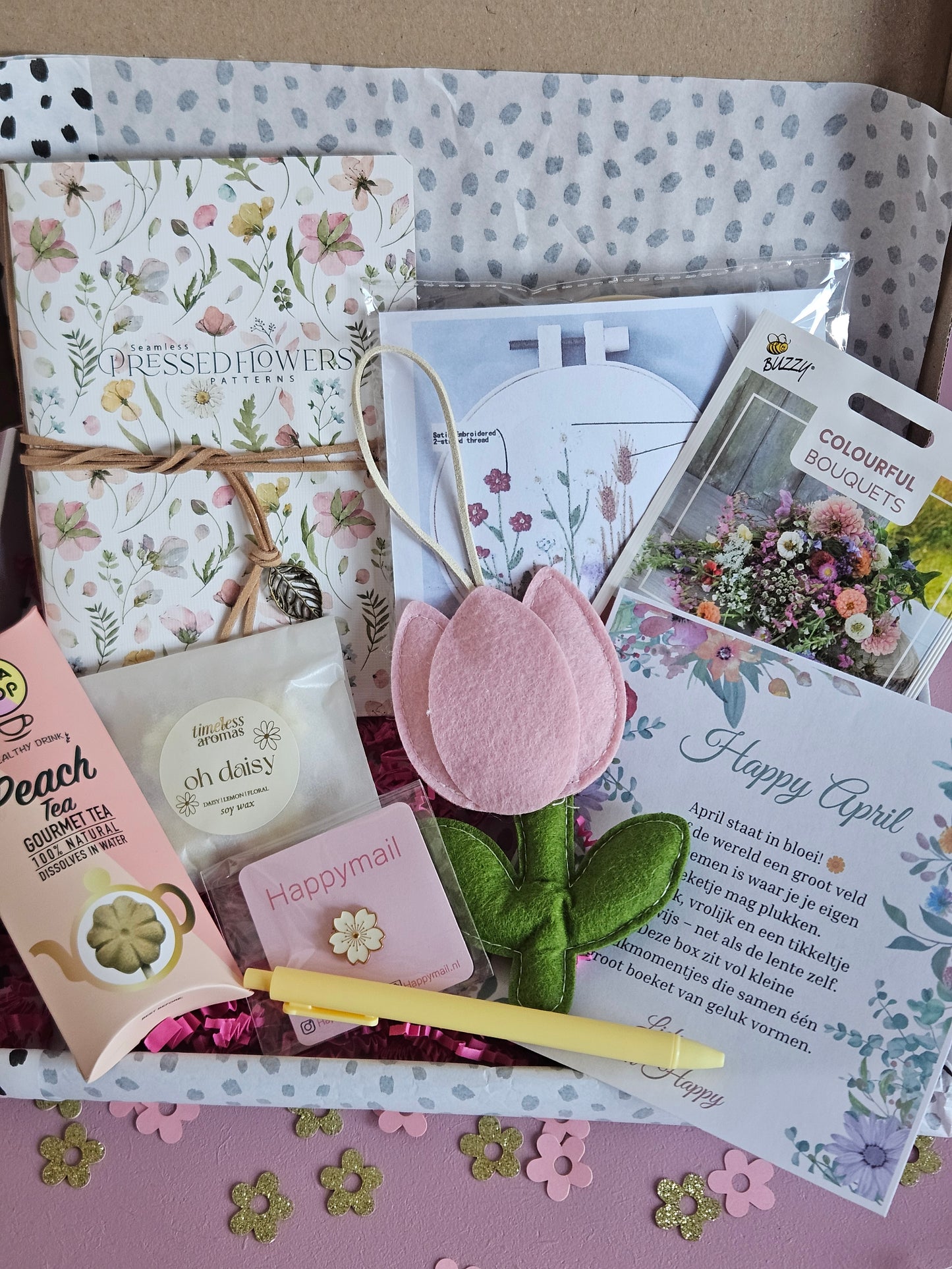 Happy mail club